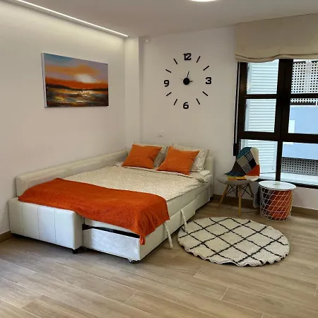 Alicante Beach Apartment *