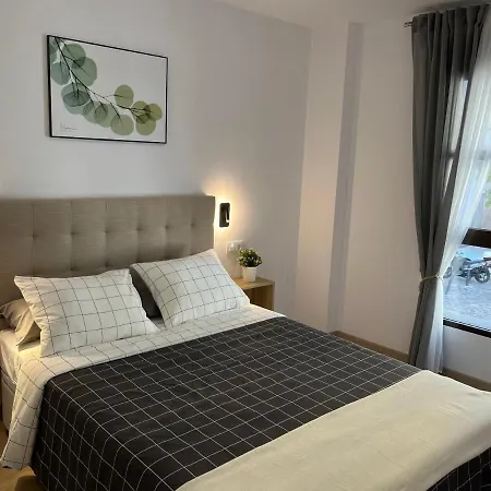 Alicante Beach Apartment Аликанте