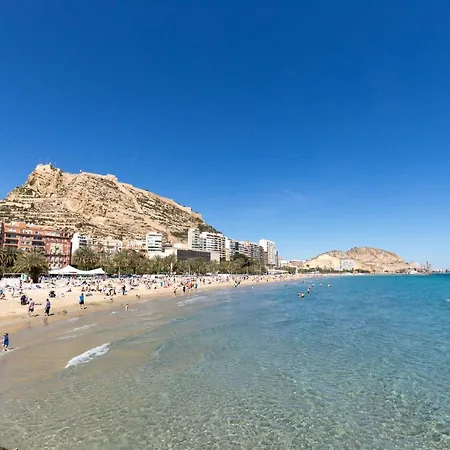 Alicante Beach Apartment * Аликанте