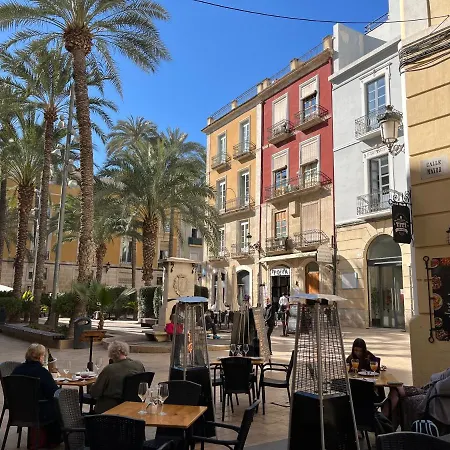 Alicante Beach Apartment Апартаменты
